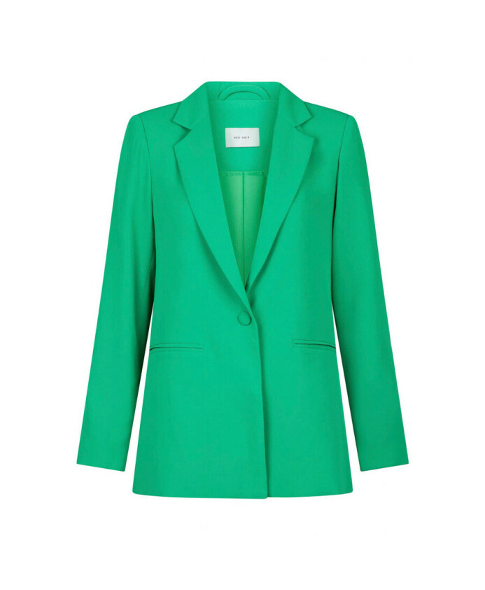 avery-blazer